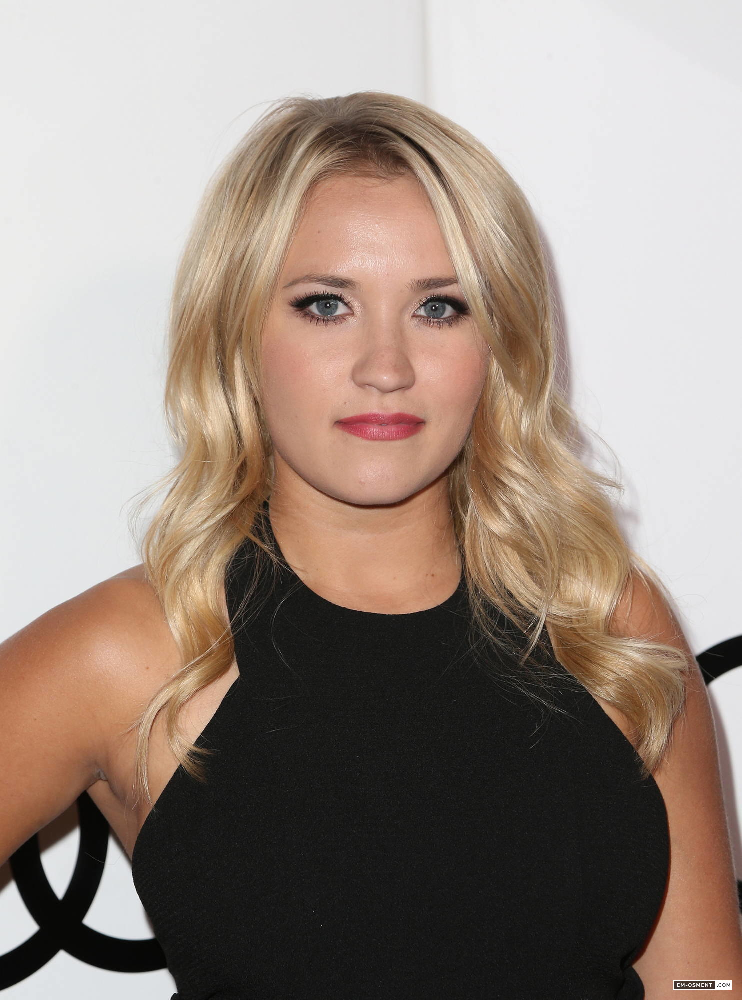 09/15/16 - Audi Celebrates The 68th Emmys - 099 - Emily Osment Online ...