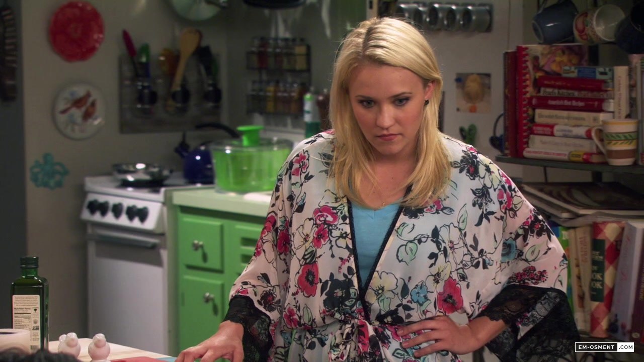 1x05 - Young & Younger - 260 - Emily Osment Online | Your #1 fan ...