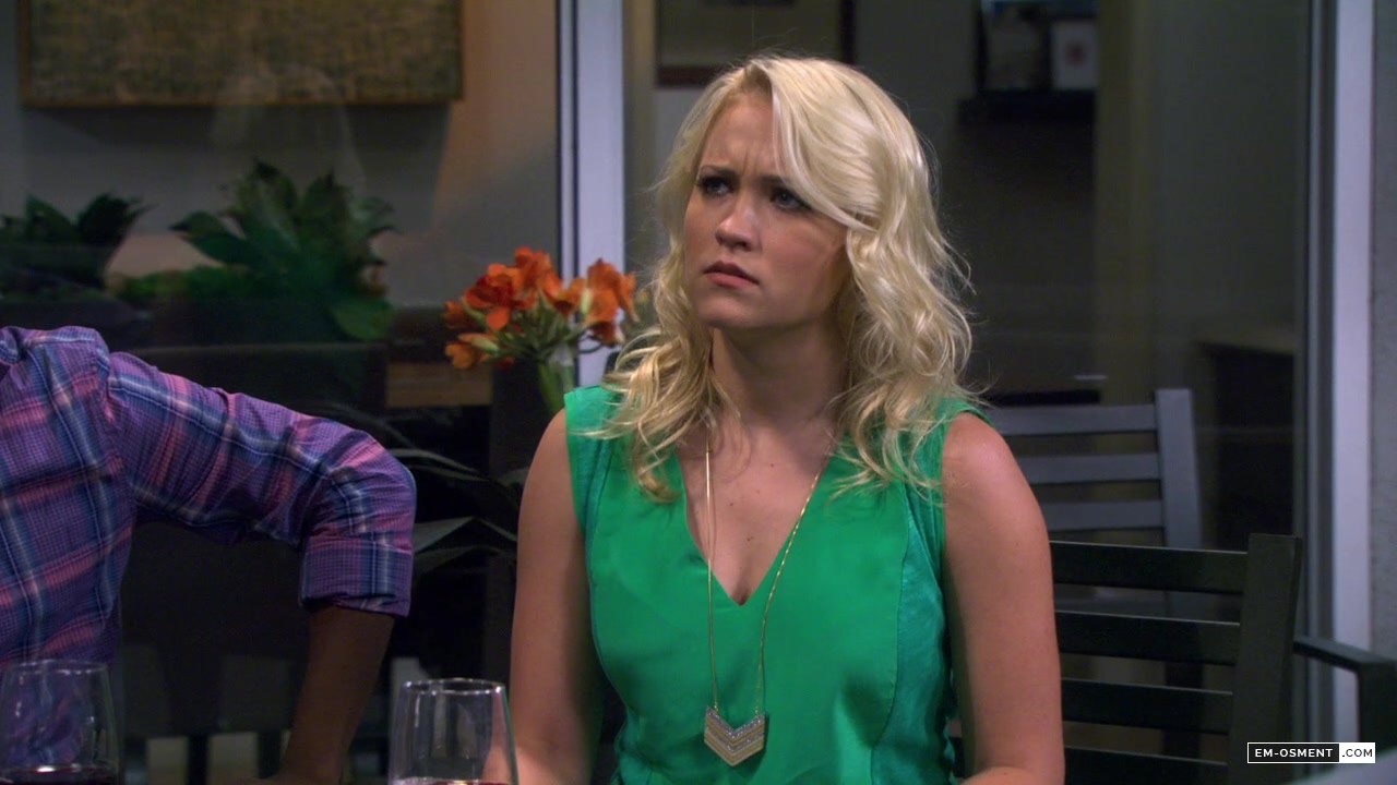 1x09 - Young & Getting Played - 098 - Emily Osment Online | Your #1 fan ...